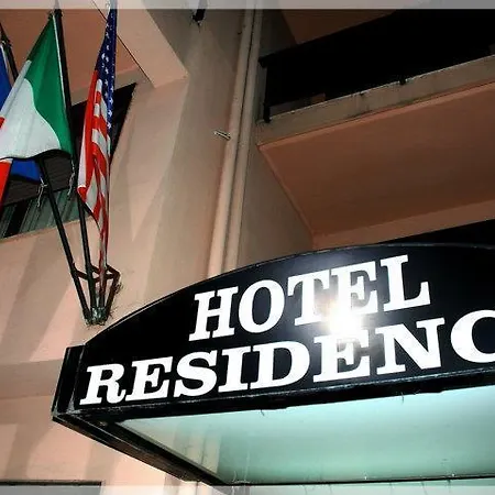 Umberto Primo Aparthotel 3*